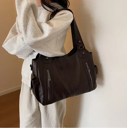 Large Capacity Leather Women's Bag - The Bag That Defines Luxury